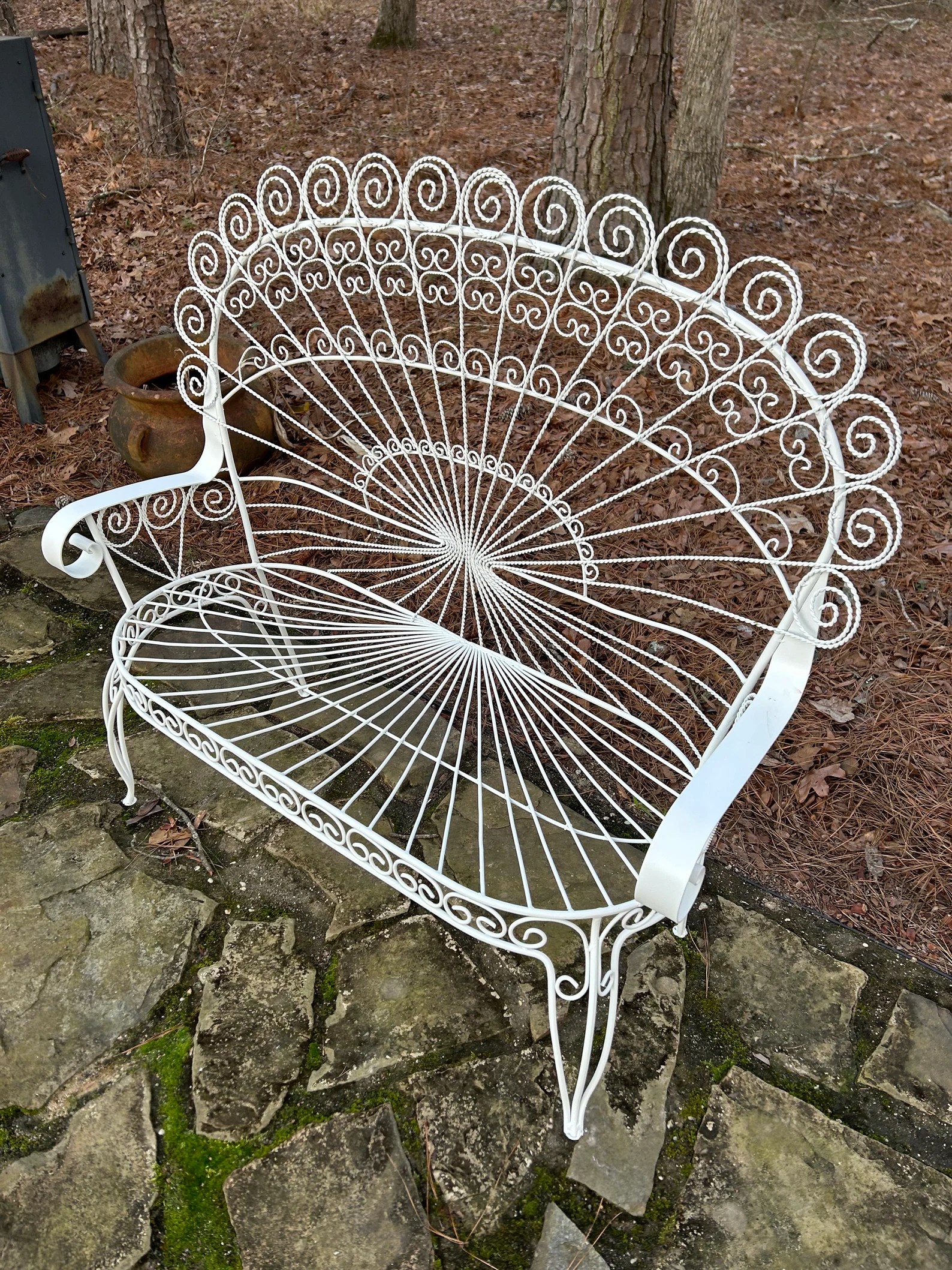 Salterini Style Outdoor Bench (White)