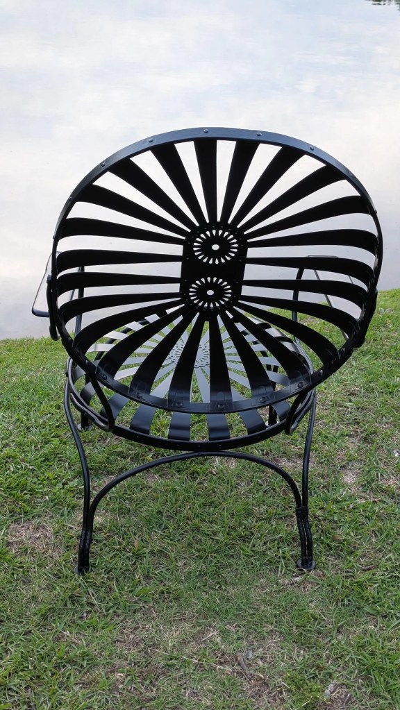 Francois Carre Lounger (Black)